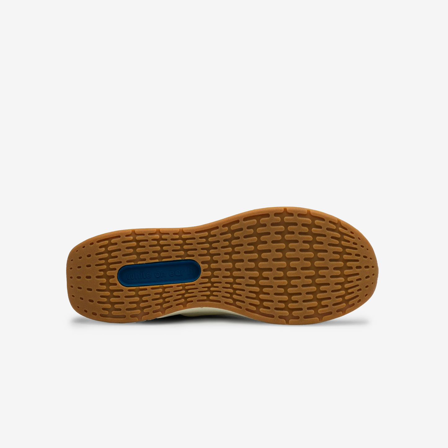 WHILE ON EARTH MOVE TRAINER 4946-Bark/Oat